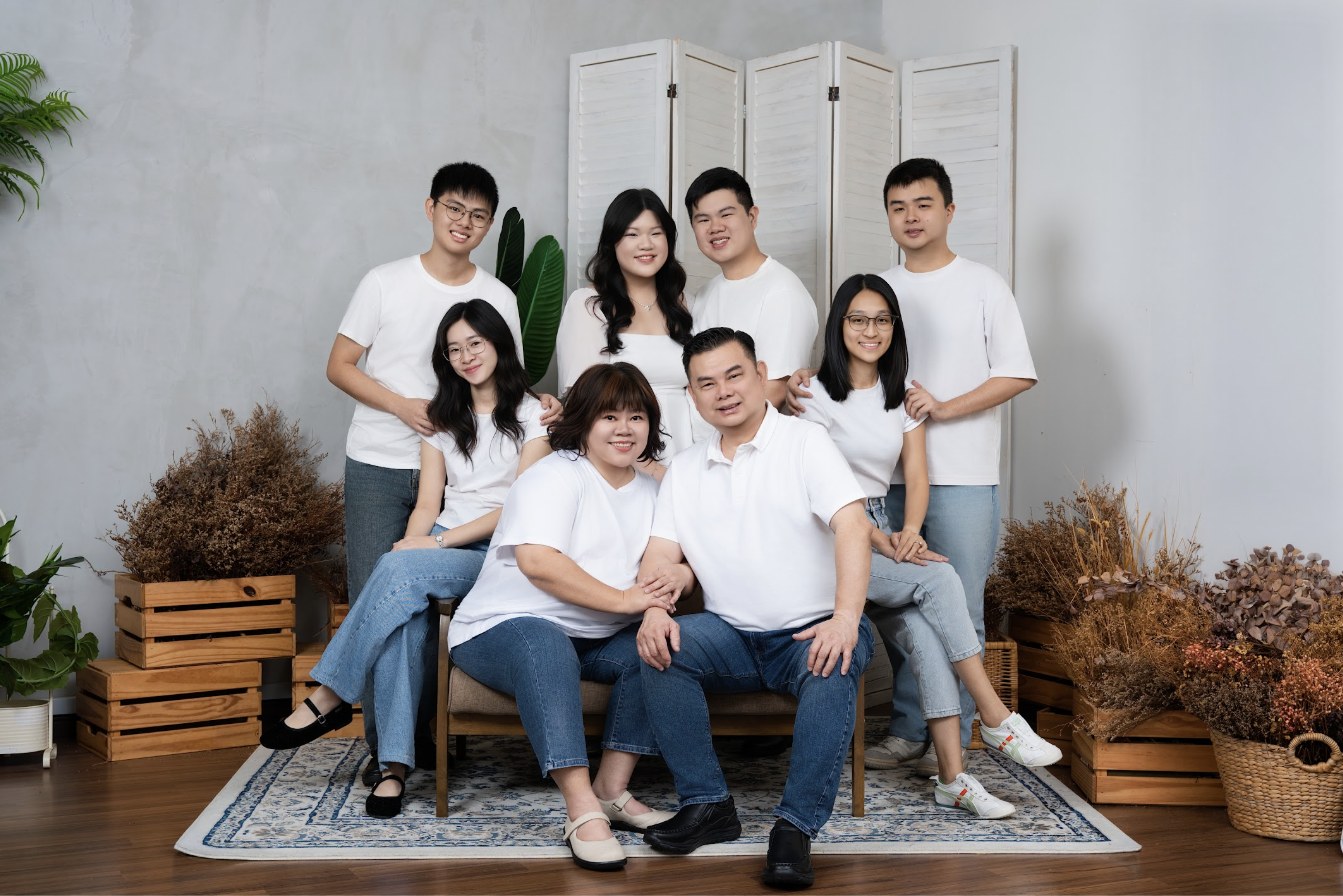 Real Premo Studio family portrait client